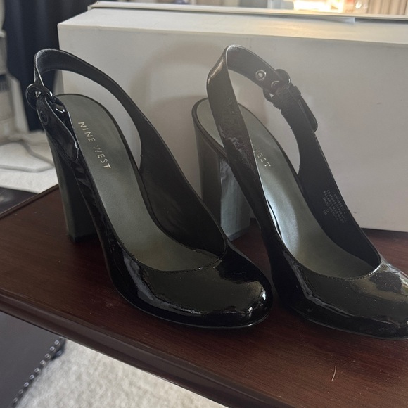Nine West Glossy Black Slingback Heels - Picture 1 of 5